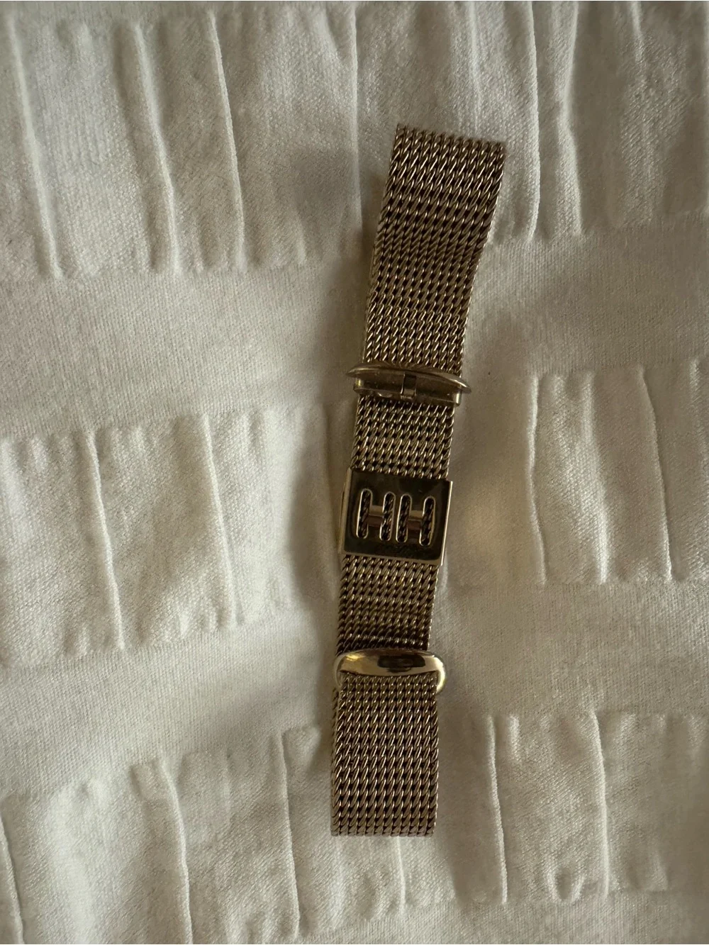 Fitbit Luxe Fitness Tracker with 5 bands and charger